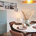 Ankerplatz Wiek Mit Eigener Sauna Und Fahrradgarage Apartmán