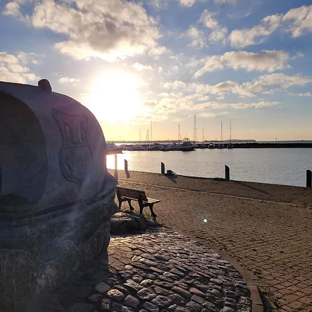Ankerplatz Wiek Mit Eigener Sauna Und Fahrradgarage Inkl Waeschepaket Lägenhet